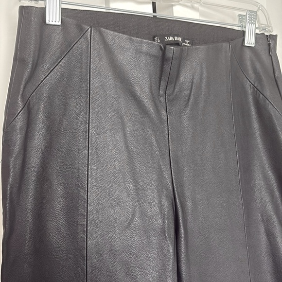 EUC [Zara] Moto Faux Leather Skinny High Rise Tapered Ankle Zip Pants Women’s L - Picture 6 of 14